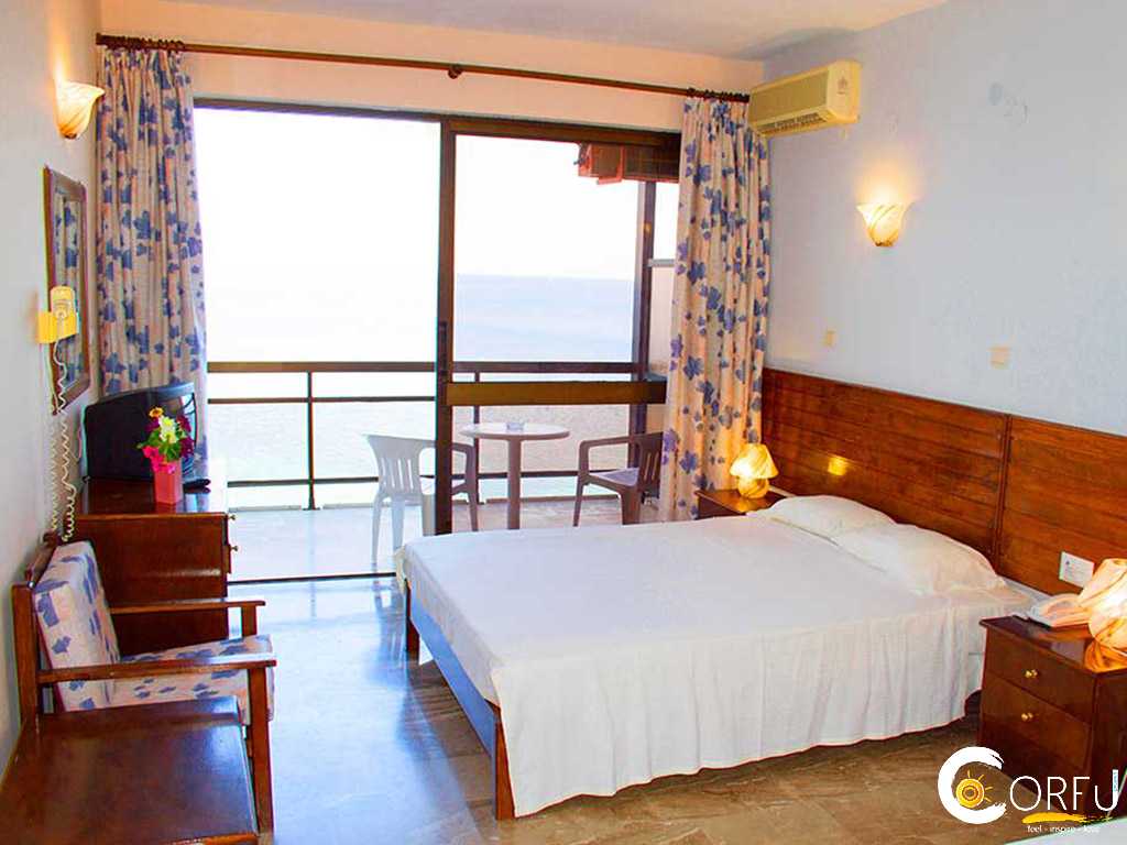 Corfu Maris Bellos Hotel - Τρίκλινο Δωμάτιο με θέα στη Θάλασσα