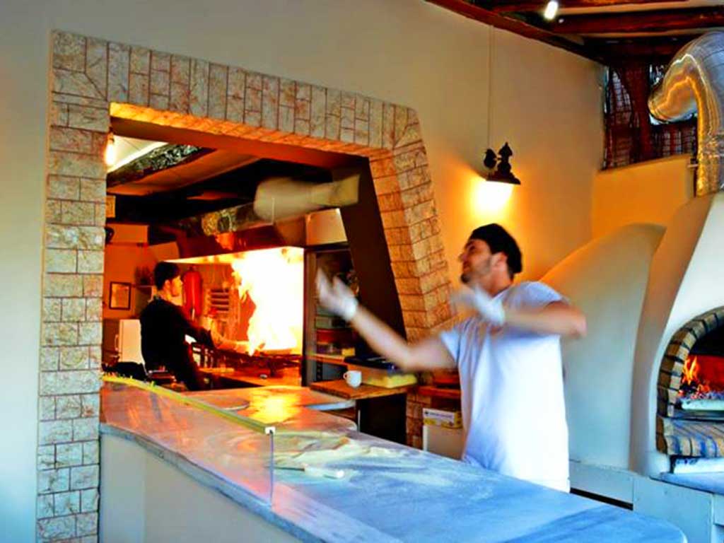 Restaurantes -  - Pizzaria Kavouras